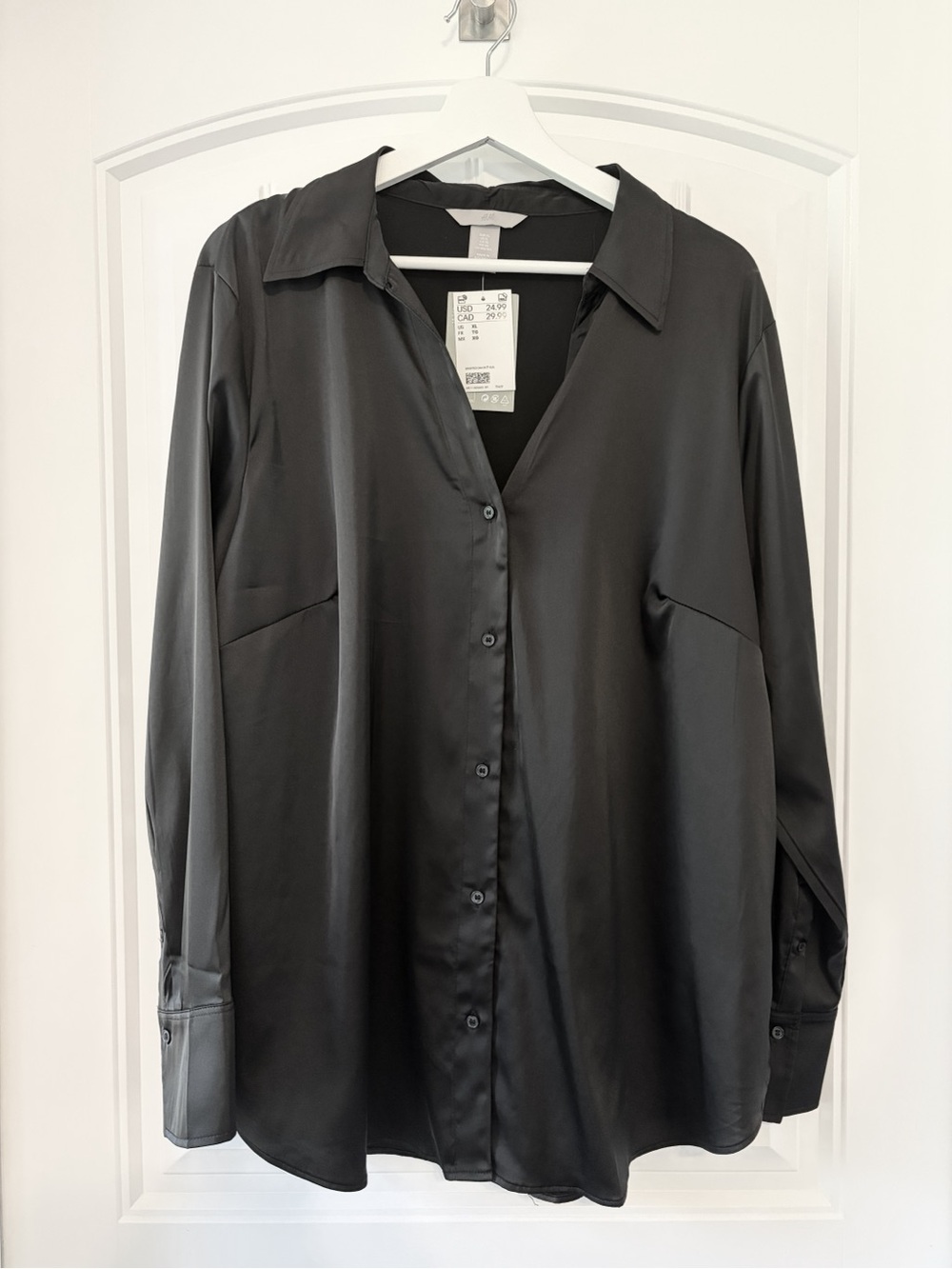 NWT H&M Satin Button-Front Silky Blouse, Black